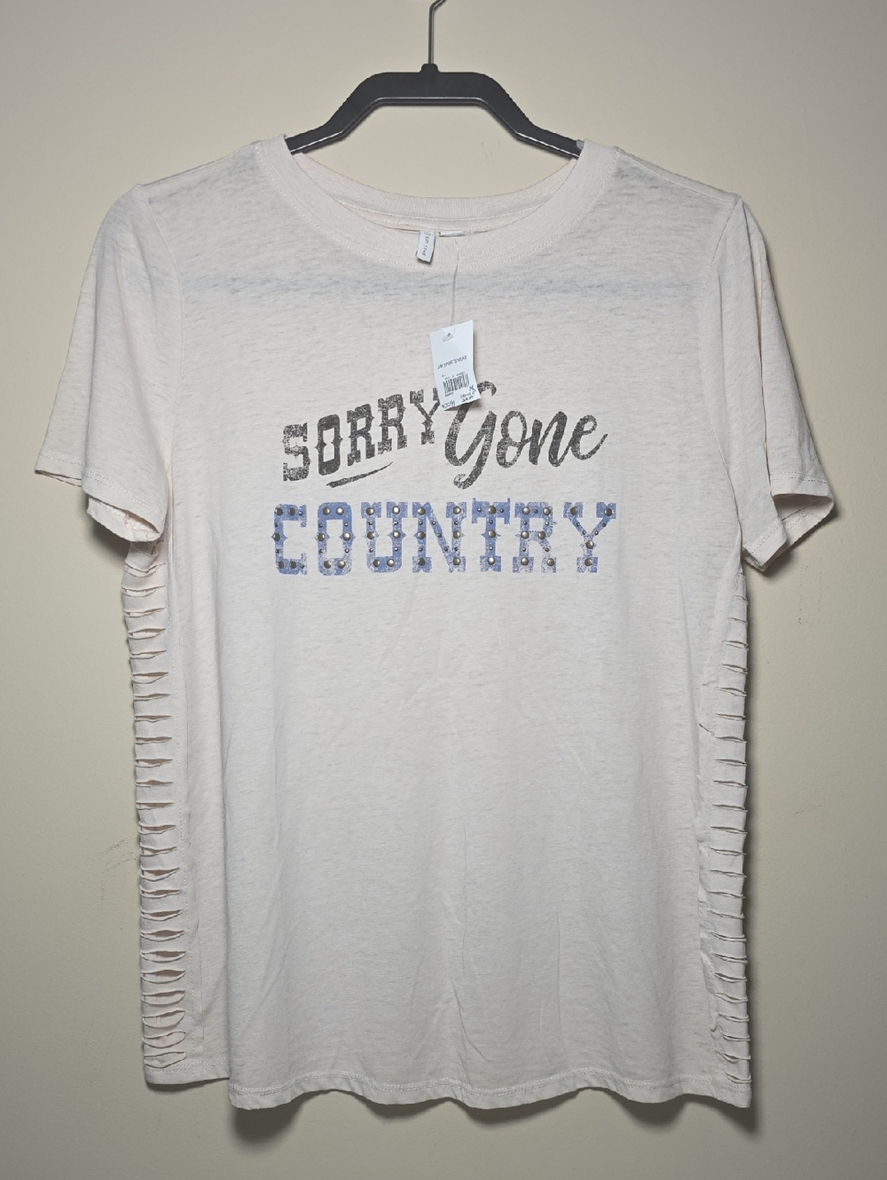Cato NWT Light Cream 'Sorry Gone Country' Short Sleeve Tee